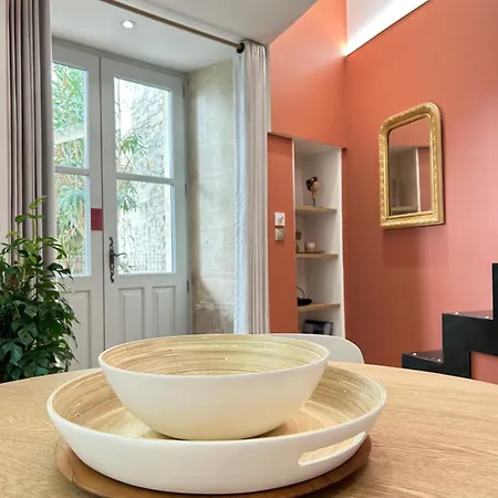 Le Pavillon Des Arenes - Jardin Et Terrasse Prives Apartment